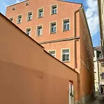 Modern Eingerichtete Im Stadtzentrum Kostenloser Parkplatz Lejlighed
