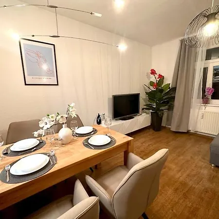 Apartment Modern Eingerichtete Im Stadtzentrum Kostenloser Parkplatz *