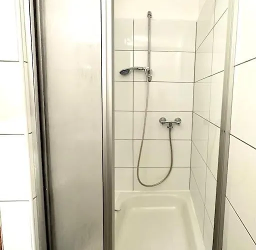 شقة Modern Eingerichtete Im Stadtzentrum Kostenloser Parkplatz