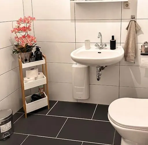 Modern Eingerichtete Im Stadtzentrum Kostenloser Parkplatz شقة تسيتاو