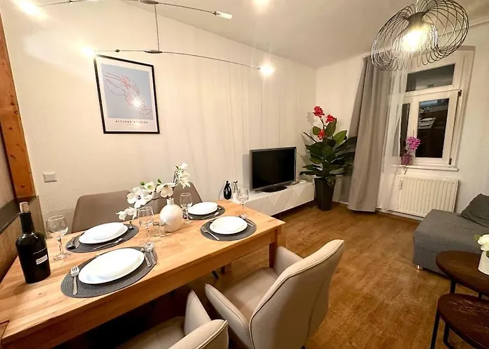 شقة Modern Eingerichtete Im Stadtzentrum Kostenloser Parkplatz *